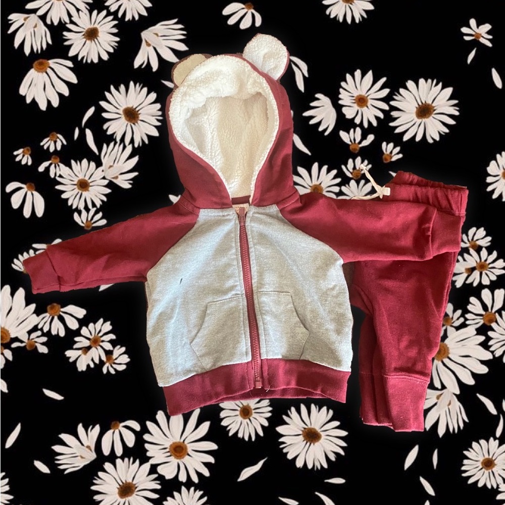 Like new Maroon and grey sweat suit with ears!